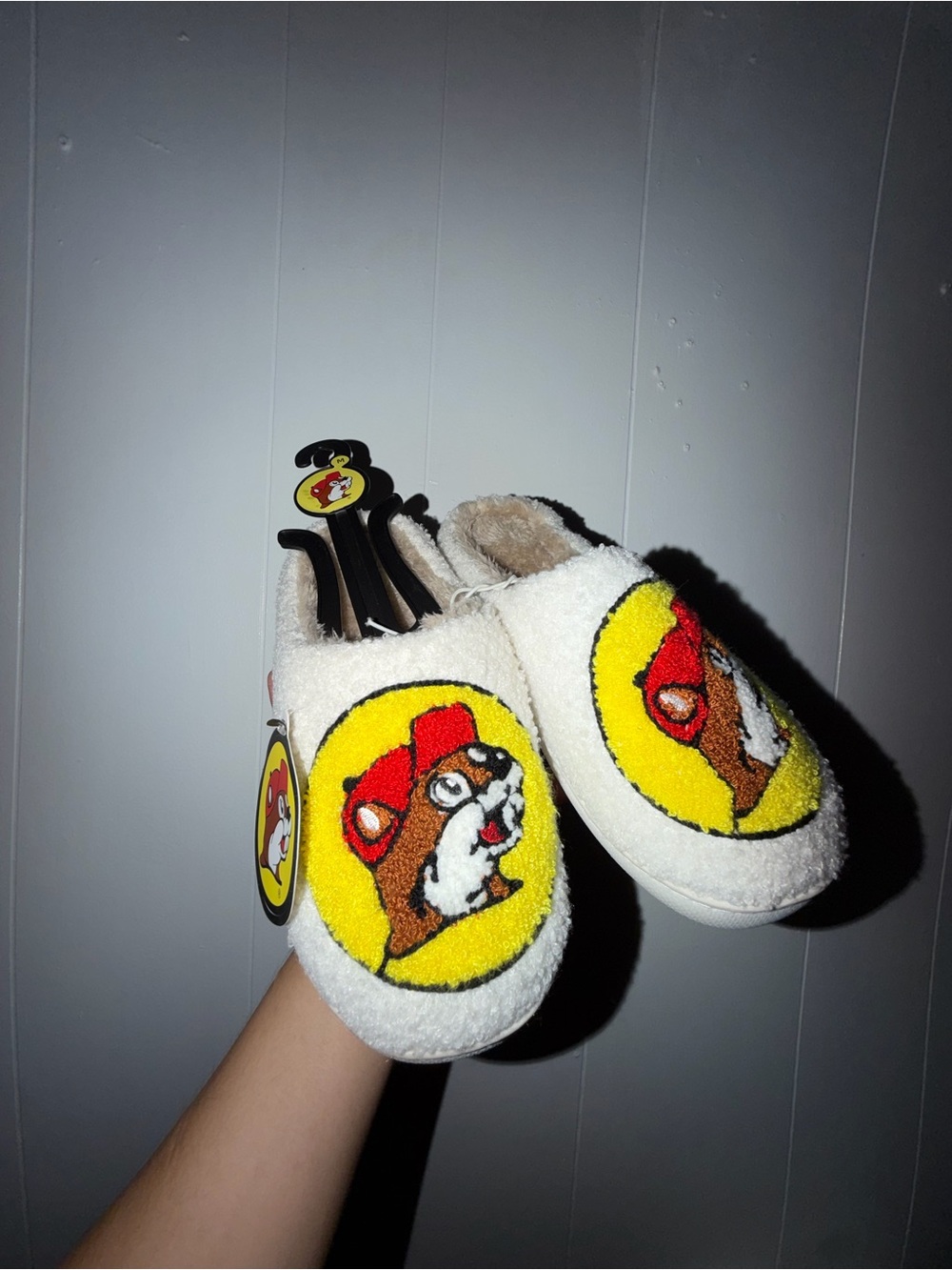 Buc-ee's Beaver Logo Cozy Slip-On Slippers - White & Yellow